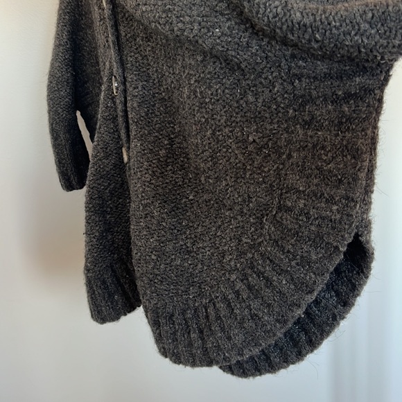 Grey Poncho Cardigan Sweater - Picture 4 of 5